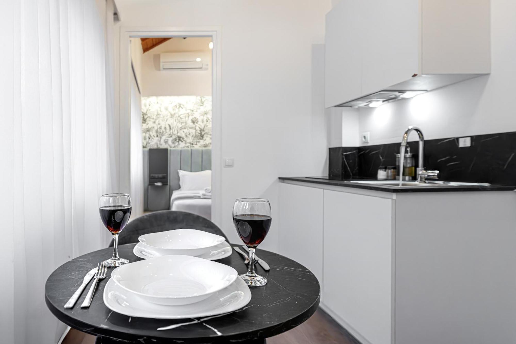 Kriel Suites By Liv Homes Αθήνα Εξωτερικό φωτογραφία